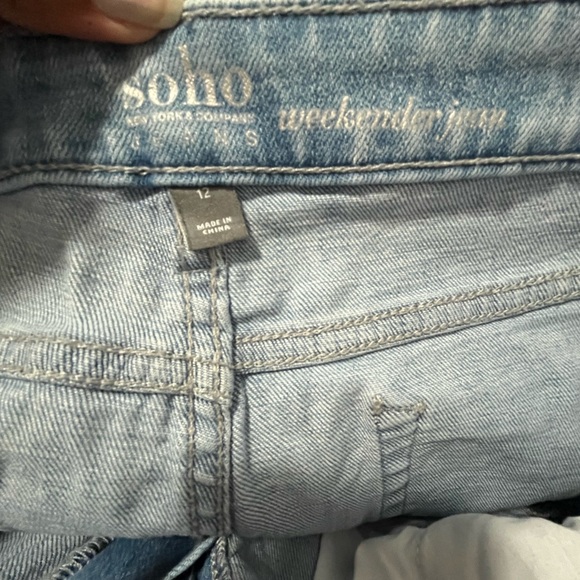 New York & Company LIKE NEW SoHo Distressed Weekender Jeans - Size: 12 - Picture 3 of 10